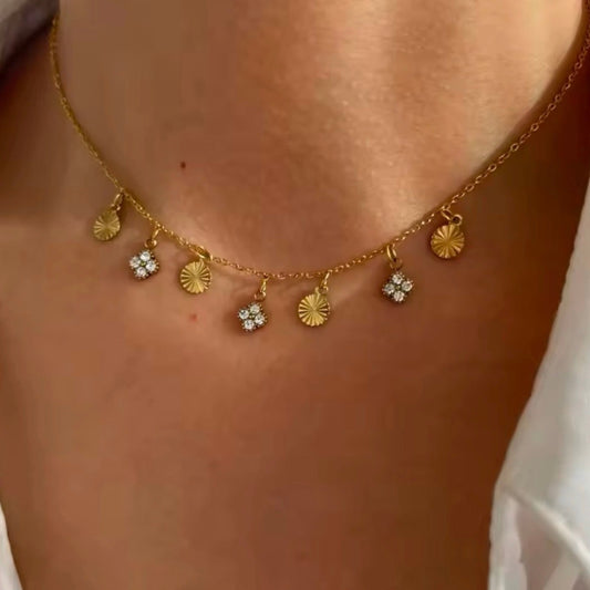 Charm Sparkling Necklace