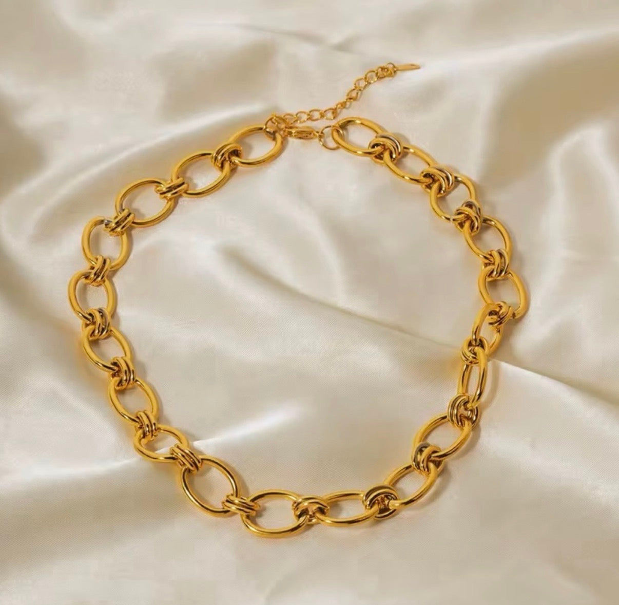Thick O-Link Necklace