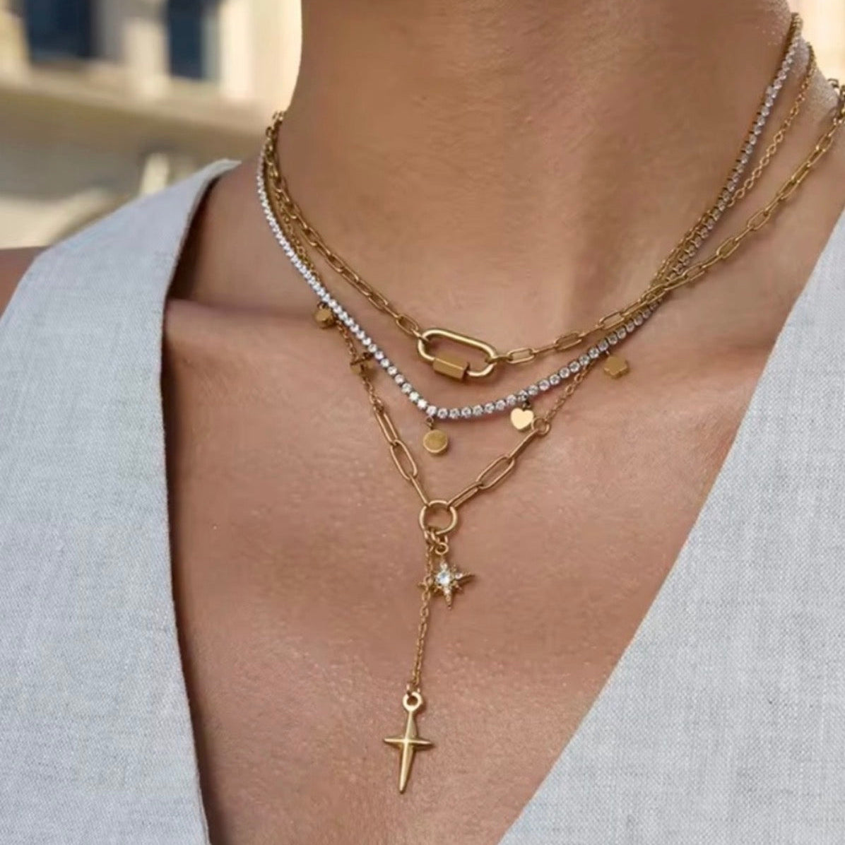 Four Star Pendant Chain Necklace