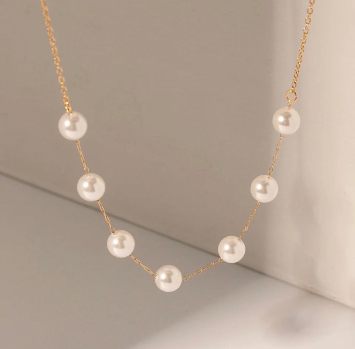 Half Pearls Necklace