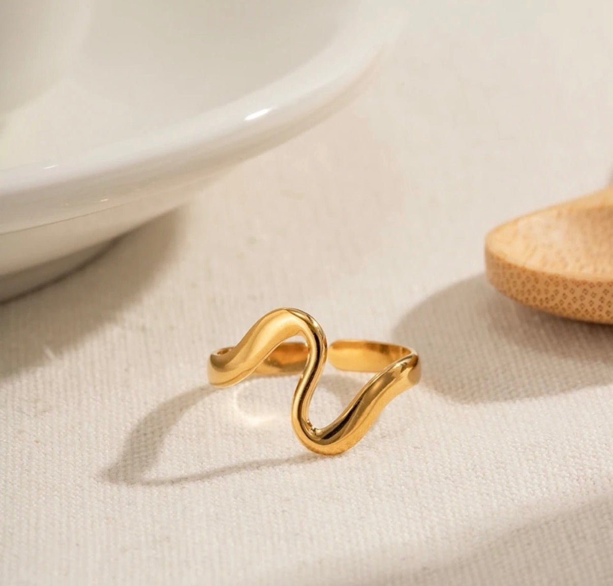Minimalist Irregular Curve Open Ring