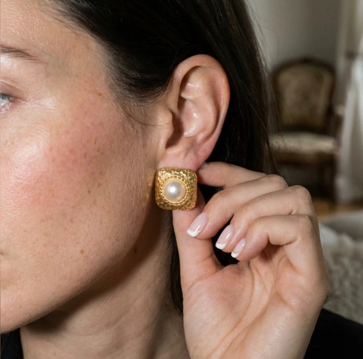 Shell Beads Textured Earrings