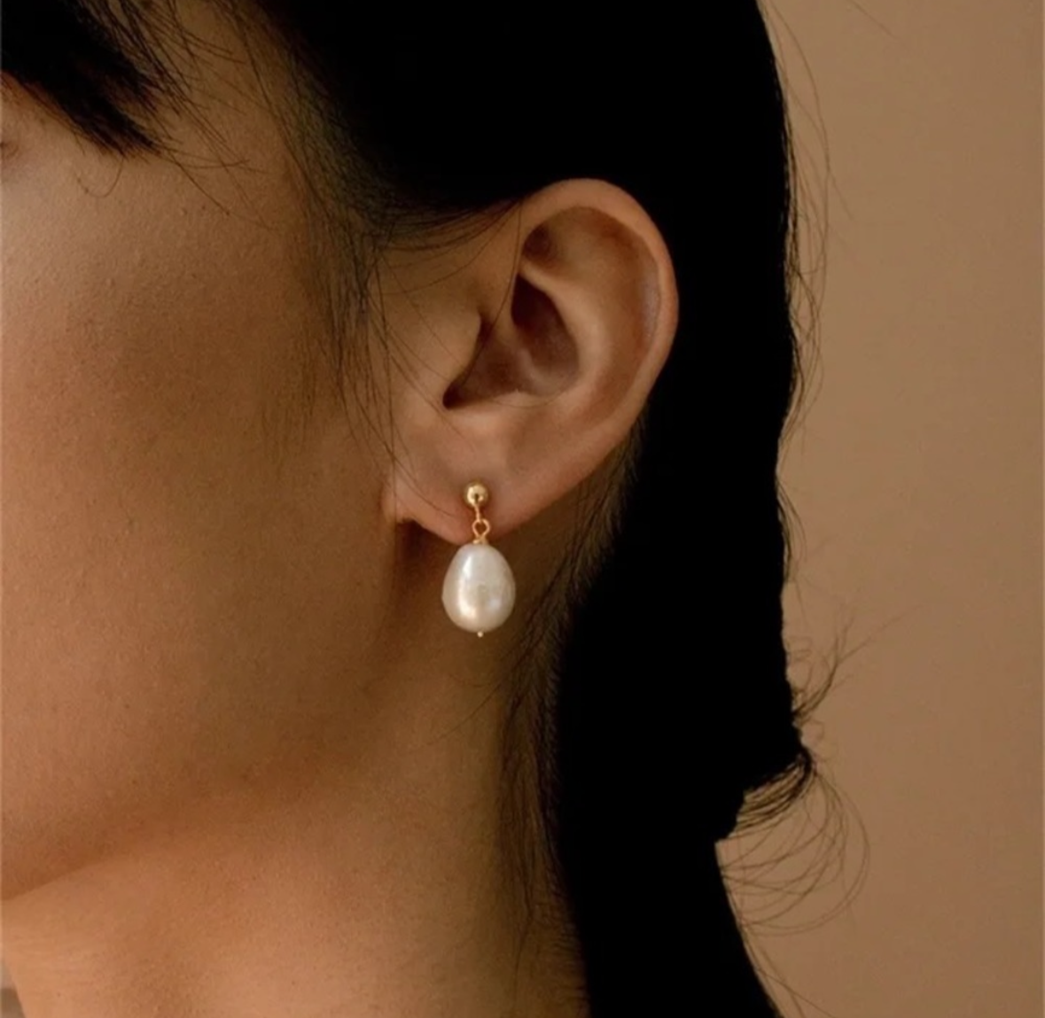 Clair Pearl Earrings